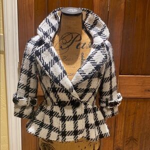 Love stitch size S  Black and White Plaid Blazer